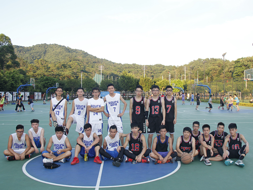 男篮冠军赛两强合影