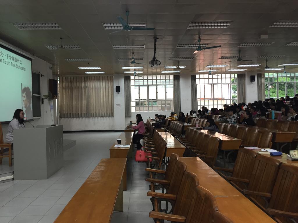 刘晓晨师姐介绍她的个性生活