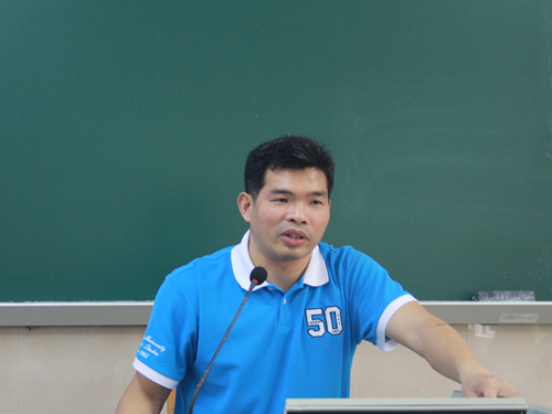 张书记为党校学员做进一步培训讲座